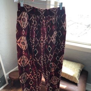 Patterned pants